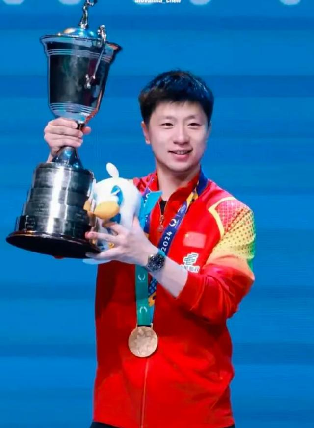 马龙在比赛中受伤退赛，勇士主帅表示担忧！
